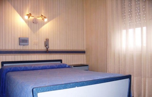 Monte Carlo Hotel Villa Carlos Paz Bilik gambar